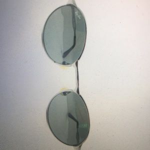 Vintage Ray Bans: Oval Highstreet Style